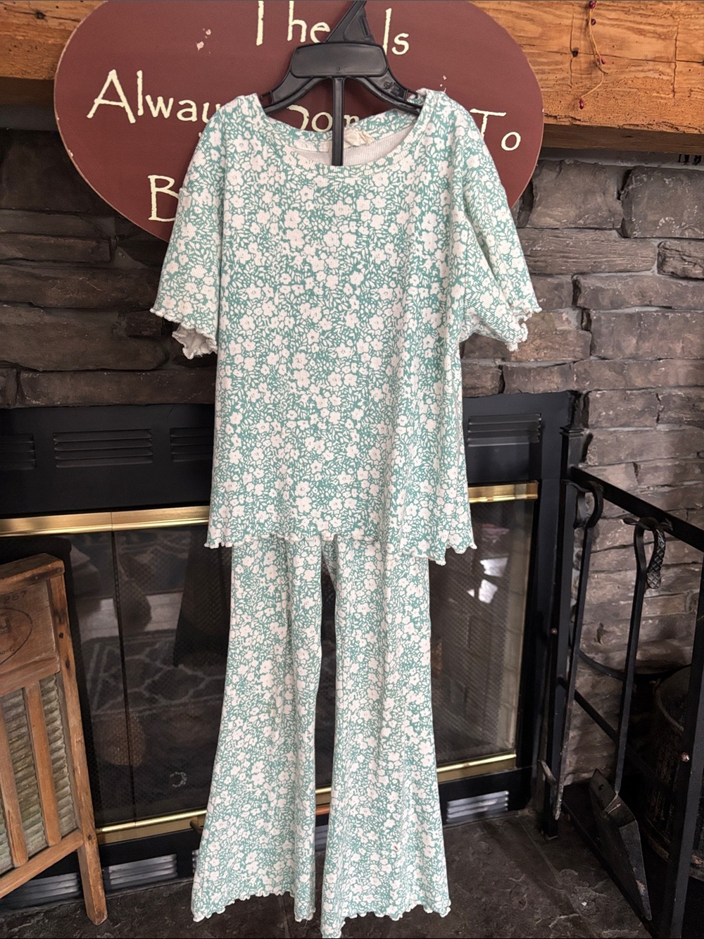 Jessica Simpson Mint Green Floral Ribbed Pant Set